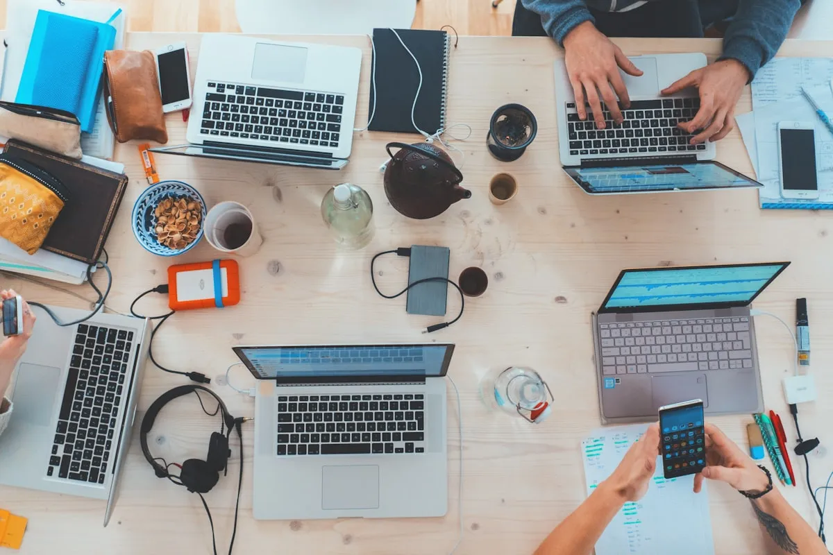 Arquitectura de agentes conectada a los sistemas de la empresa